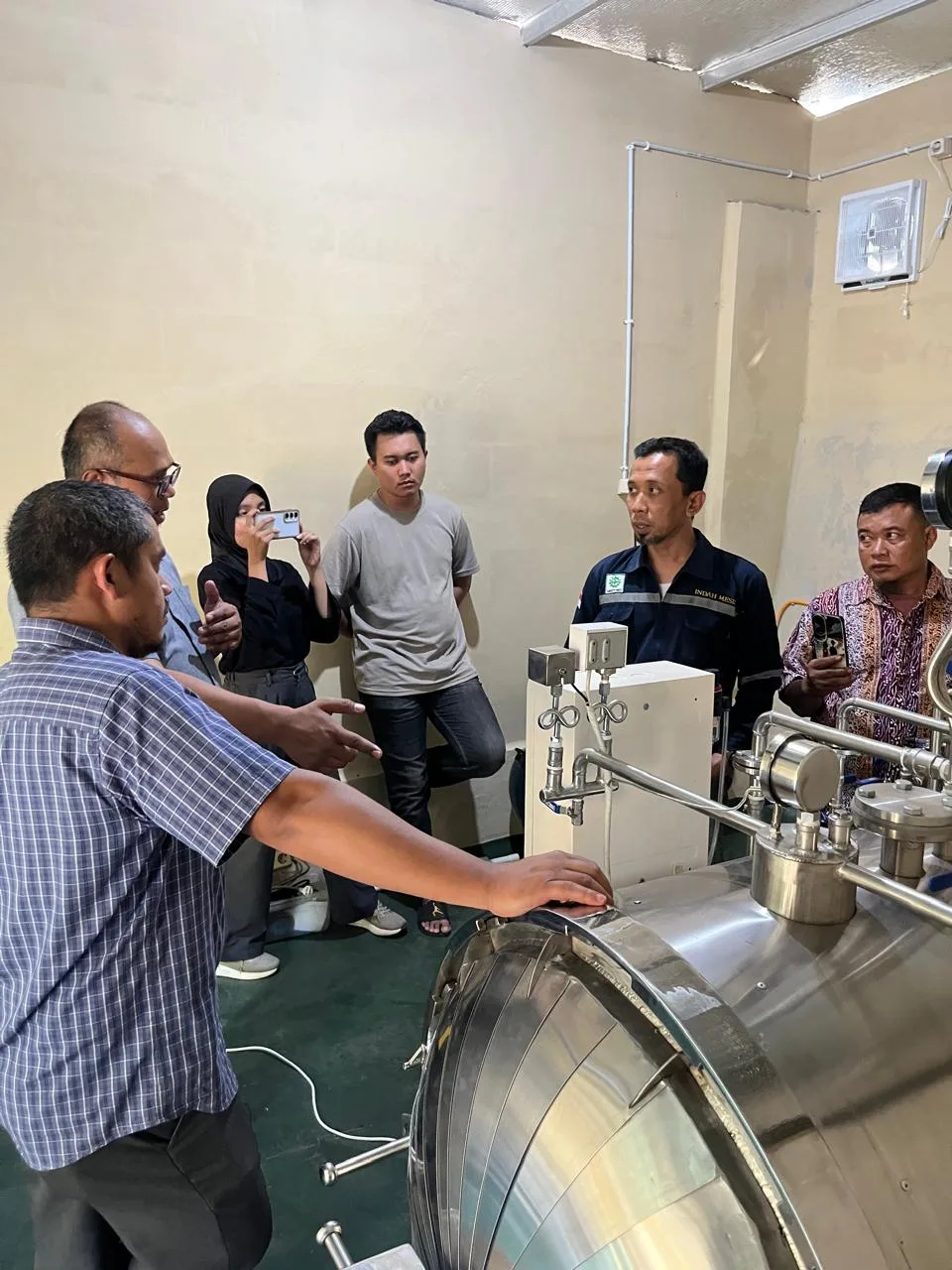 Training Retort di Unpad - Sesi Demo Mesin Retort (2)